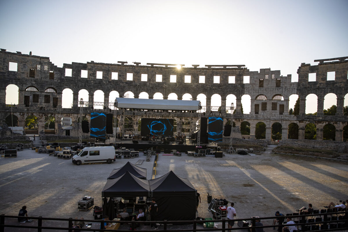 Parni Valjak Rocks Pula Arena