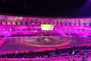 a Robe Beira Rio Opening Ceremony
