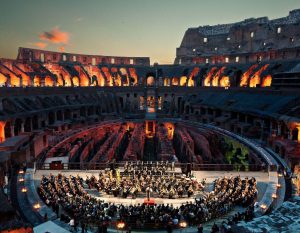 robe-colosseum-rome-img_7846
