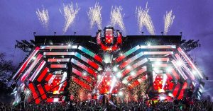 Robe ULTRA Miami 2016 Main Stage by Adam Caplan 2962