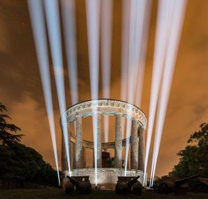 robe-columns-of-light-2016-0953